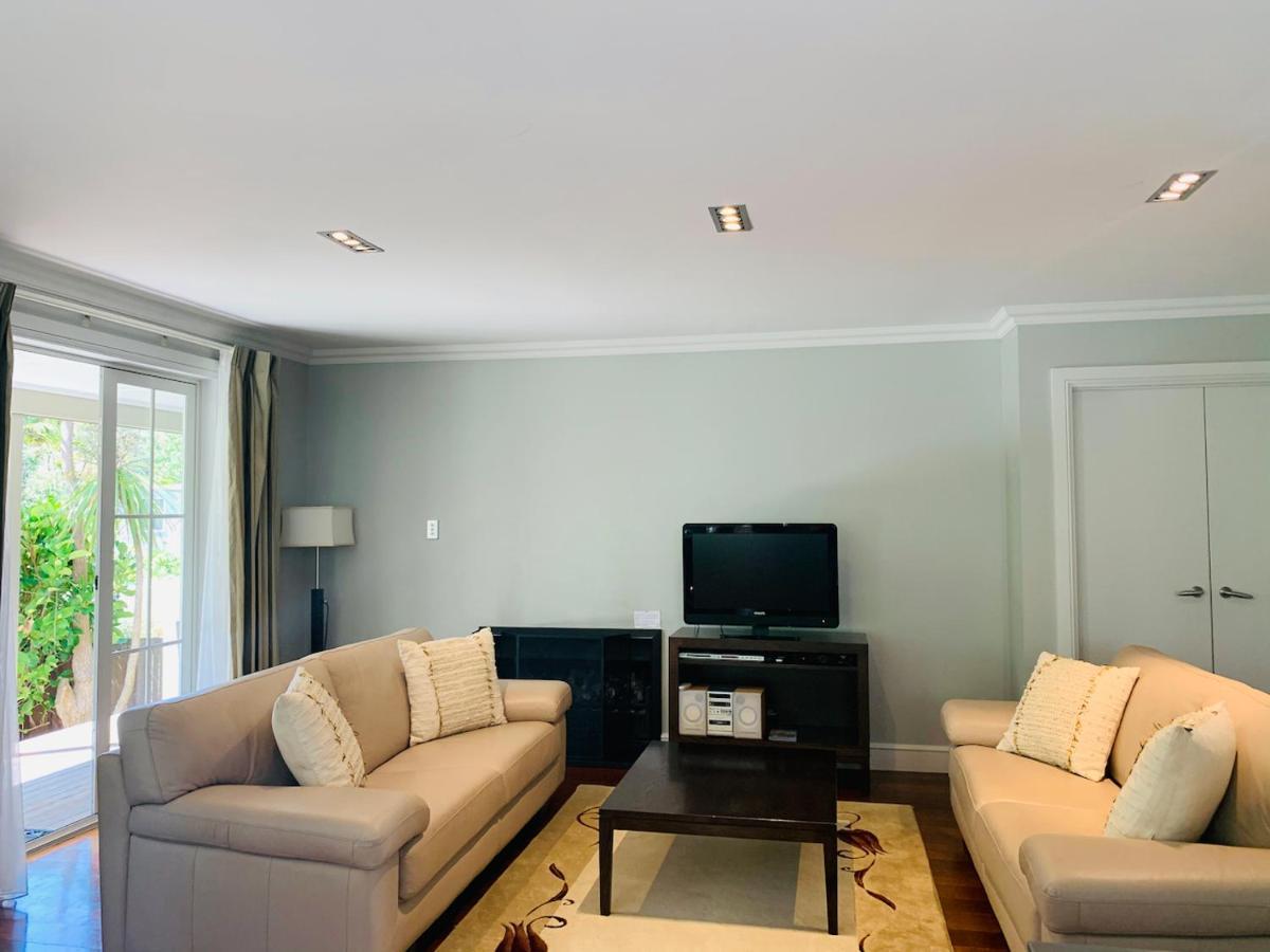 Tinkerbell Cottage 2-4 Bedroom- Russell Cottages Collection 外观 照片